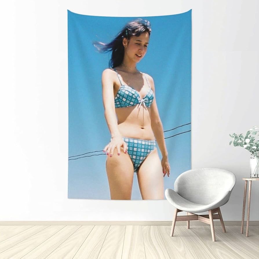 Amazon.co.jp: 水原希子 みずはらきこ タペストリー インテリア